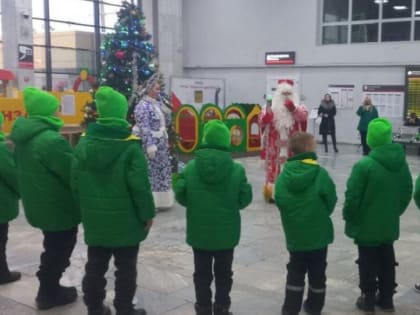 15 маленьких пензенцев побывали на главной елке округа