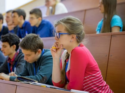 Отмена ЕГЭ: в Минобре осчастливили российских школьников новым решением