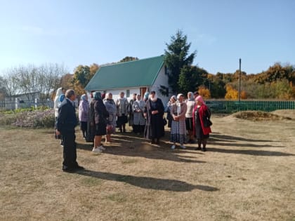 Пензенские паломники посетили храм в честь Тихвинской иконы Божией Матери в селе Ермоловка