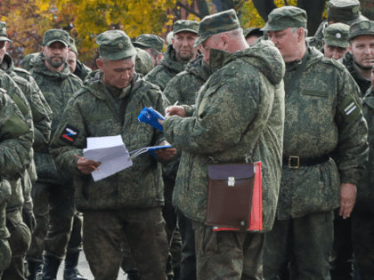 Жителям Пензенской области ответили, что делать, если повестку принесли, когда их не было дома