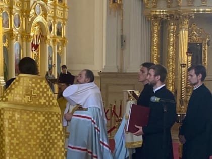 Выпускникам 9 класса православной гимназии вручили аттестаты