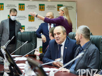 C юбилеем! 25 апреля депутату Юрию Крячко исполнилось 60 лет