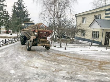 В Пензенской области уборкой снега занимаются более 800 спецмашин и 2400 человек