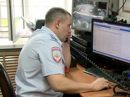 Лжеполицейский обманул кузнечанку почти на 1 млн рублей