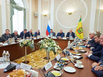 В пензенском парламенте состоялась встреча с делегацией сенаторов РФ