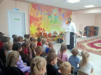 Митрополит Серафим принял участие в отпевании новопреставленного митрополита Вениамина (Зарицкого)