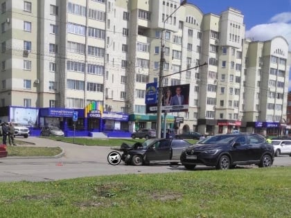 Авария на проспекте Строителей в Пензе привела к затору