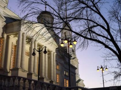 В канун Недели 22-й по Пятидесятнице митрополит Серафим совершил всенощное бдение в Спасском кафедральном соборе