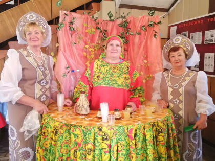 «Покровские встречи» - под таким названием 14 октября прошло выездное мероприятие Центра общения старшего поколения Колышлейского района