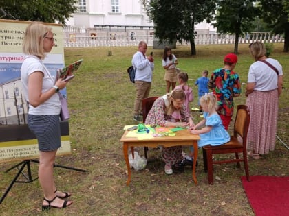 На празднике “Спас” свою площадку представил Литературный музей