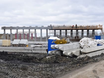 Александр Басенко проверил строительство дорожной развязки на 624-м километре трассы М5