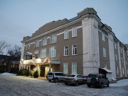 В канун Крещения Господня митрополит Серафим совершил всенощное бдение в Богоявленском соборе Пензы