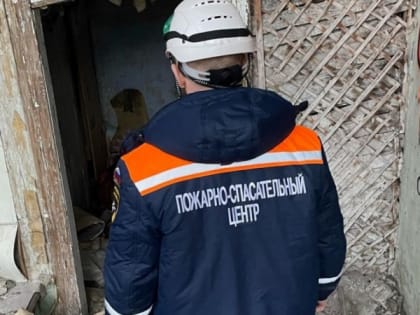 В Пензе спасатели достали тело мужчины из разрушенного здания