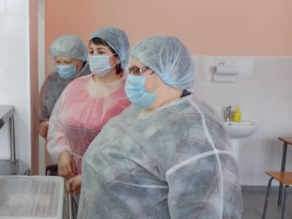 В Камешкирском район проведена проверка горячего питания учащихся