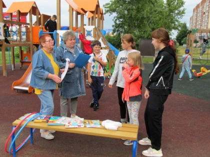 Познавательно-развлекательная   программа «Книги, дарящие знание и свет»