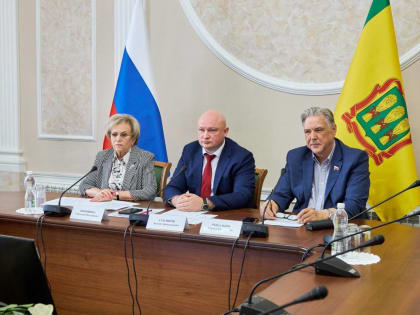 В региональном парламенте обсудили актуальные вопросы оказания медицинской помощи пациентам с орфанными заболеваниями
