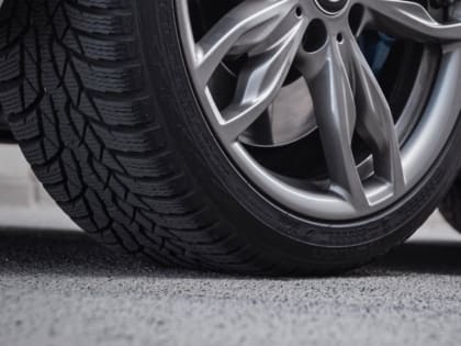 Напротив филармонии в Пензе сгорела иномарка