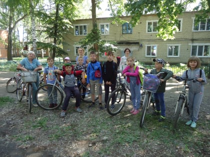 В рамках 80 – летия образования Пензенской области, дети летнего школьного лагеря п. Дружный «Ромашка» отправились в поход «По родному краю»