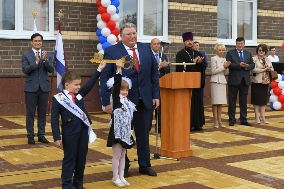 В мордовии сегодня в школу. Новая школа в Краснослободске Мордовия. Краснослободск Мордовия школа. Школа 1 Краснослободск Мордовия. Краснослободск новая школа.