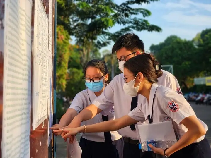 Làm bằng đại học cho sinh viên nợ môn: Giải pháp nhanh chóng