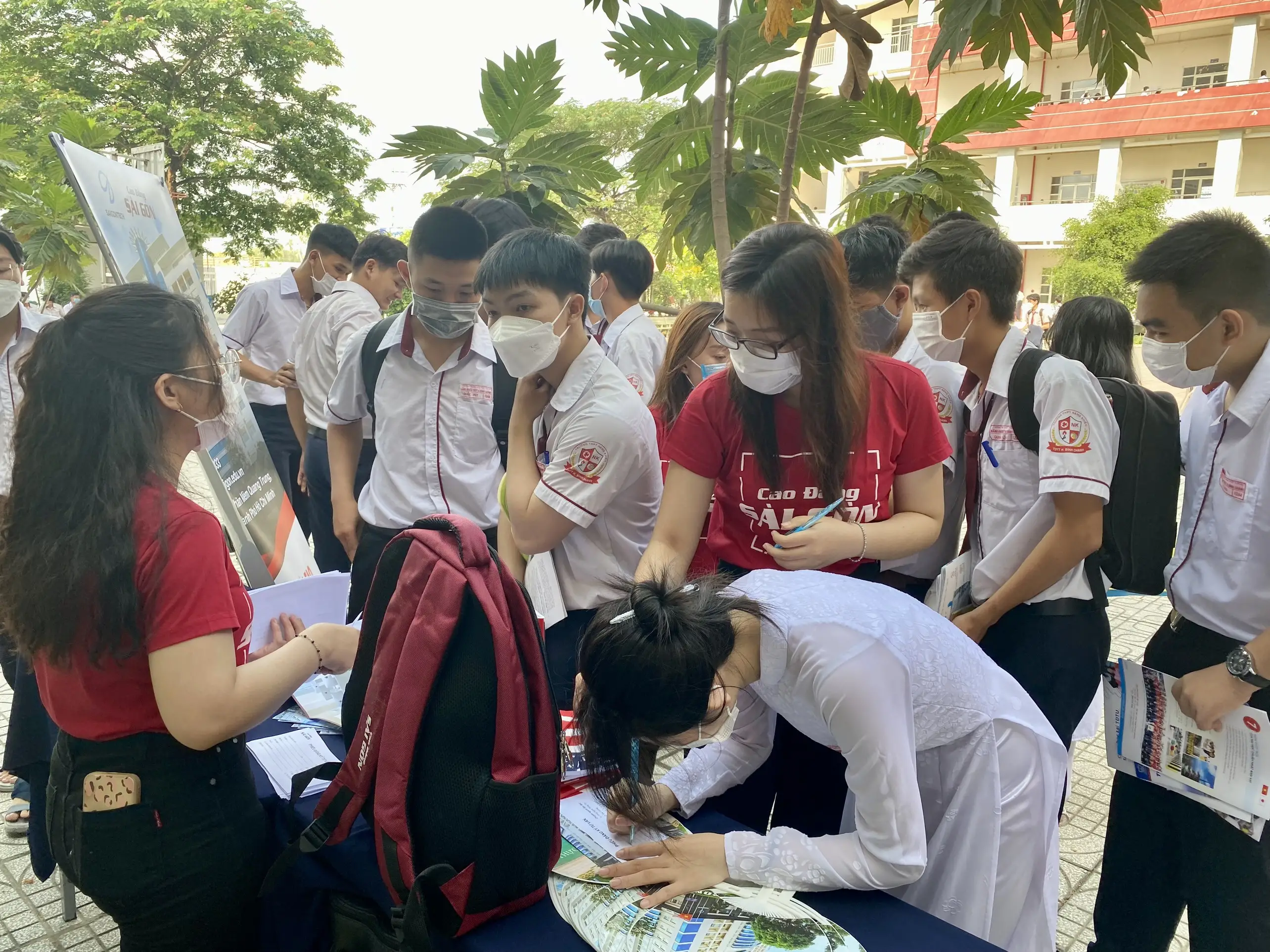 Làm bằng đại học cho sinh viên nợ môn: Giải pháp nhanh chóng