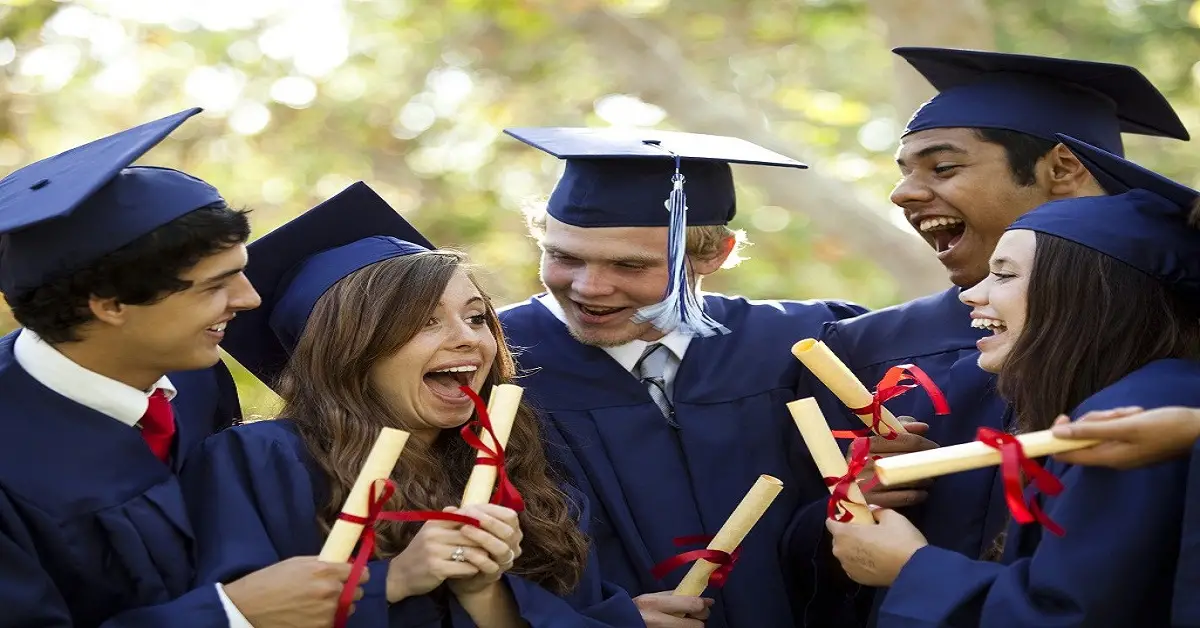 Tại sao phải học đại học? Những lý do khiến bạn không thể bỏ qua