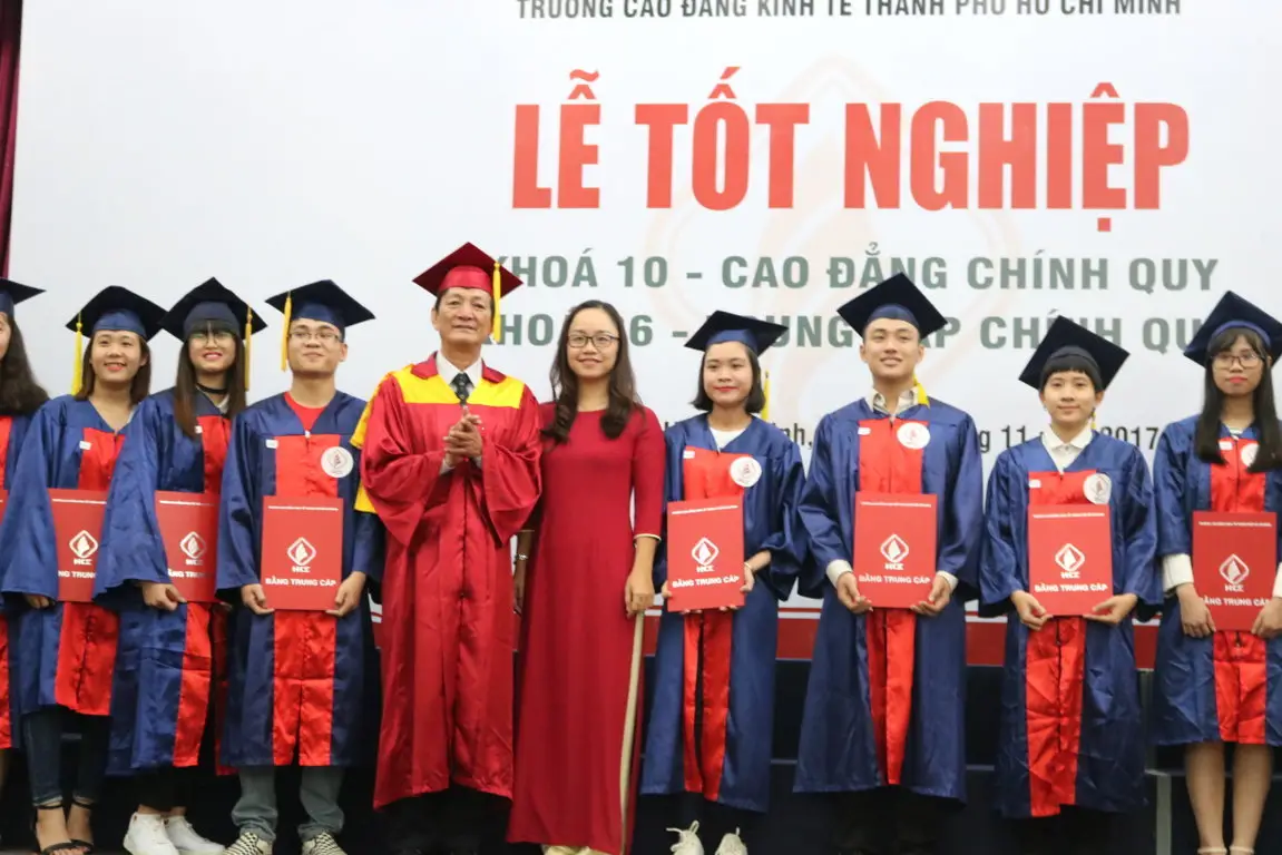 Làm bằng cao đẳng chính quy uy tín, giá rẻ, phôi thật