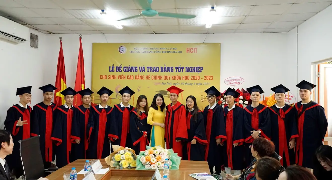 Làm bằng cao đẳng chính quy uy tín, giá rẻ, phôi thật