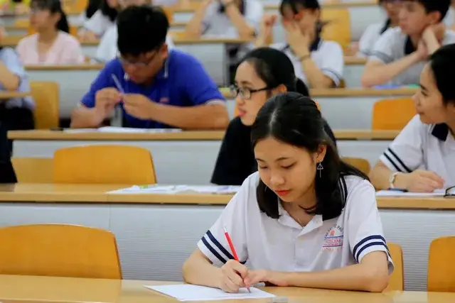 Tâm sự của những người thi lại đại học: Cuộc hành trình gian nan nhưng đầy hy vọng