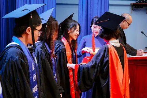 Làm Bằng Cấp Quận Bình Thạnh TPHCM - Uy Tín, Giá Rẻ, Nhanh Chóng