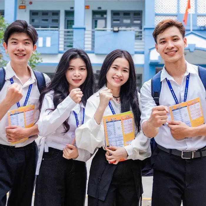 Bằng Đại Học Mở Có Giá Trị Không? Làm Bằng Đại Học Mở Ở Đâu Uy Tín, Giá Rẻ?