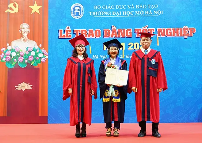 Bằng Đại Học Mở Có Giá Trị Không? Làm Bằng Đại Học Mở Ở Đâu Uy Tín, Giá Rẻ?