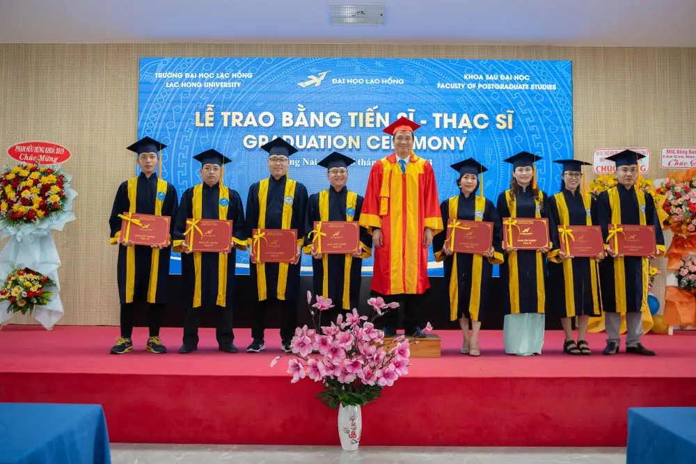 Chạy Bằng Đại Học Uy Tín, Giá Rẻ, Có Hồ Sơ Gốc - Làm Bằng VIP