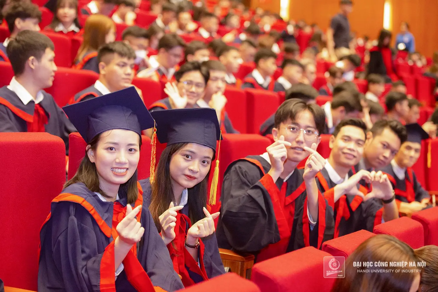 Mua Bằng Đại Học Giả Uy Tín, Giá Rẻ, Như Thật- Không Bị Phát Hiện