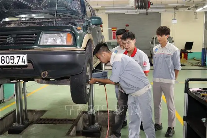 Làm Bằng Cao Đẳng Cơ Khí - Nhanh Chóng, Uy Tín