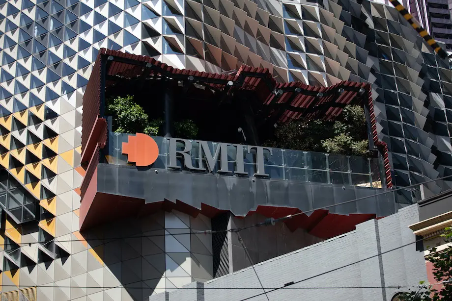 Làm Bằng Đại Học RMIT - Uy Tín, An Toàn, Bảo Mật Thông Tin