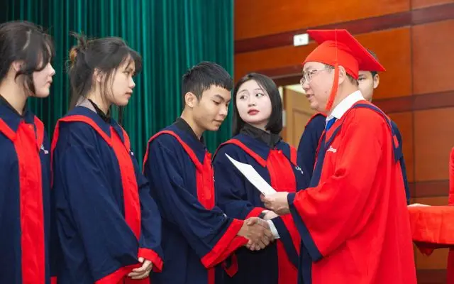 Mua Bằng Cao Đẳng Giả - Giá Bao Nhiêu, Uy Tín, Có Hồ Sơ Gốc