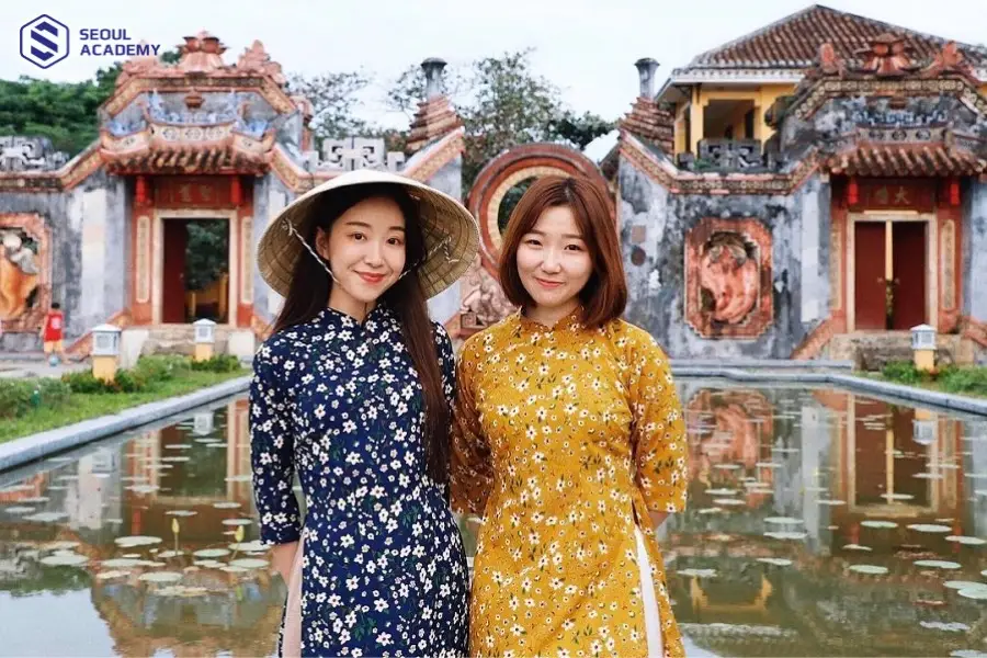 Phiên dịch tiếng Hàn cần bằng đại học không? Thực trạng và cơ hội việc làm
