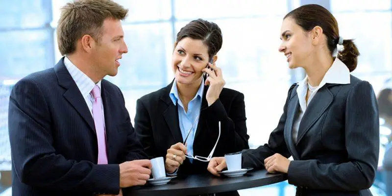 Phiên dịch tiếng Hàn cần bằng đại học không? Thực trạng và cơ hội việc làm
