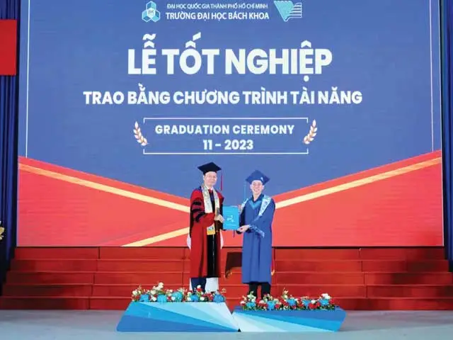 Làm bằng Đại học Bách khoa Tem Phôi Thật - Làm Bằng VIP