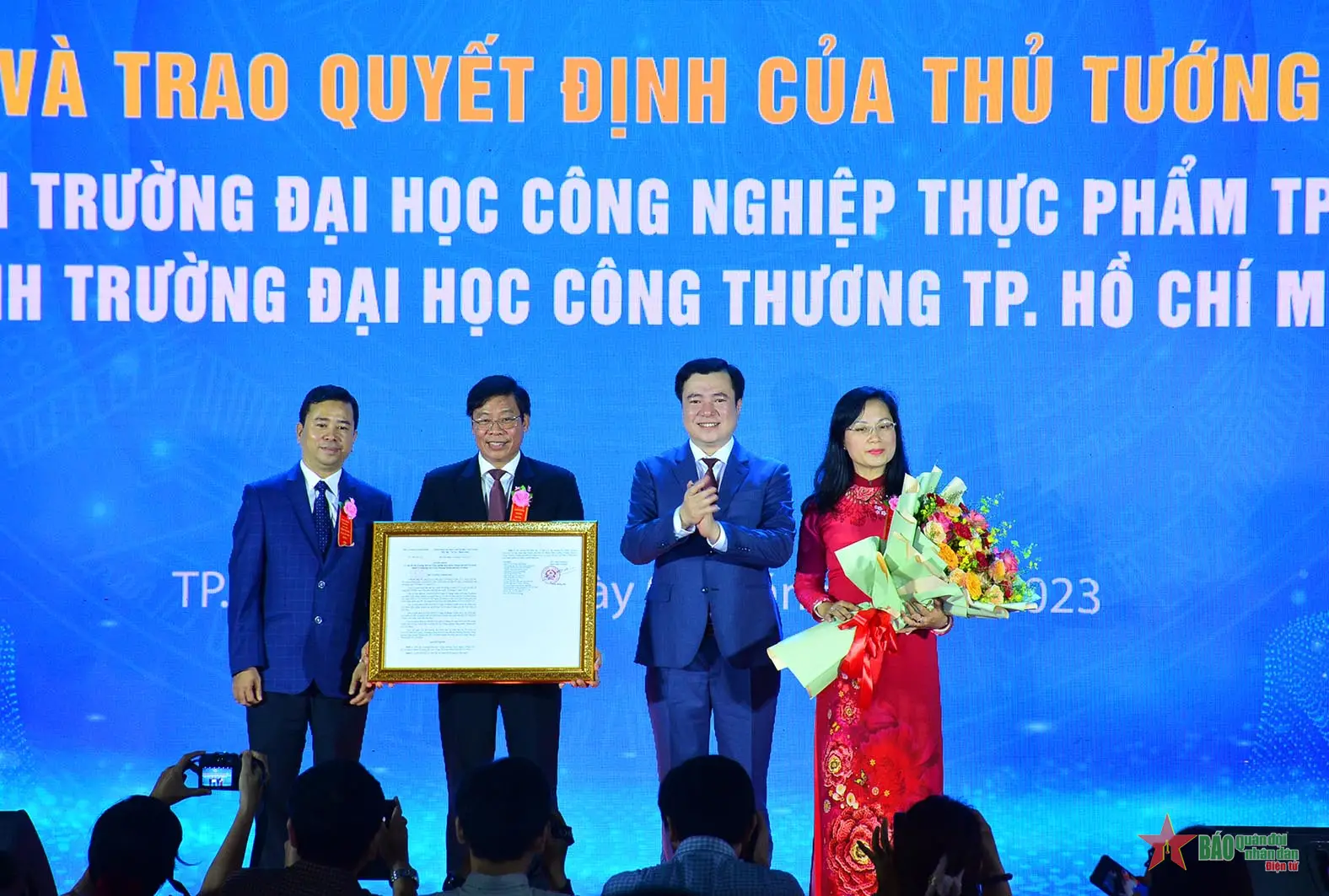 Trường Đại học Công nghiệp Thực phẩm là công hay tư?
