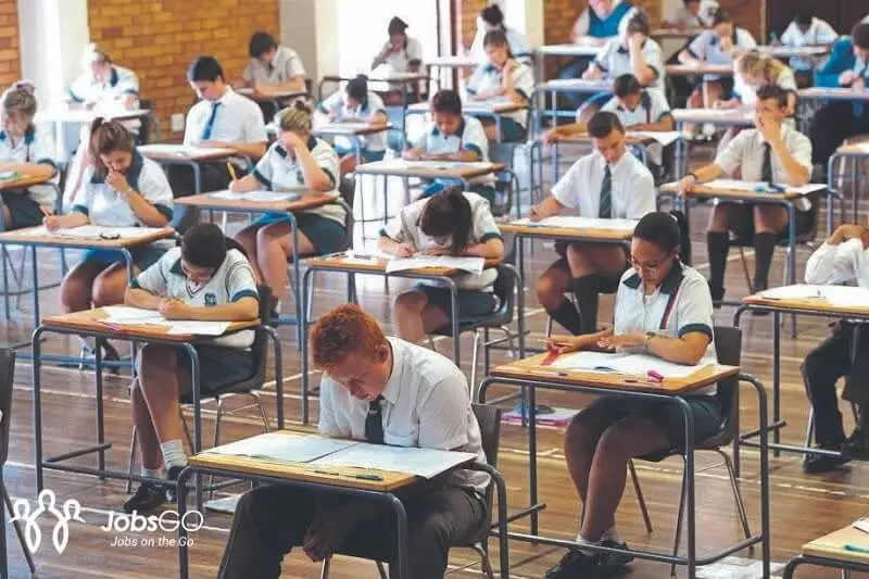 Học Bổ Túc THPT: Giấy Tờ Cần Thiết, Thời Gian Nơi Uy Tín