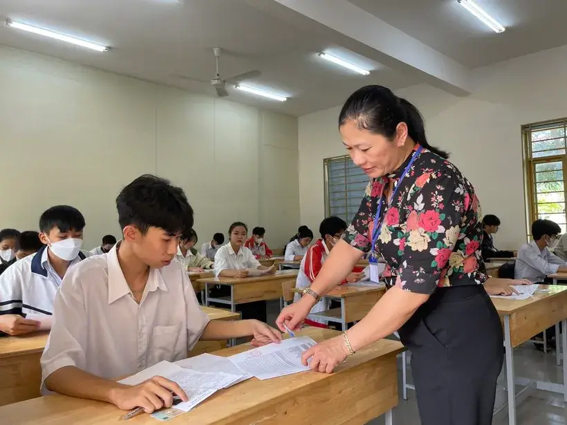 Học Bổ Túc THPT: Giấy Tờ Cần Thiết, Thời Gian Nơi Uy Tín