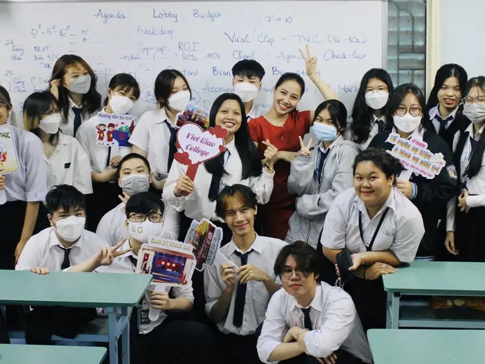 Học Bổ Túc có tương lai không? Cân Nhắc Ưu, Nhược Điểm Trước Khi Quyết Định