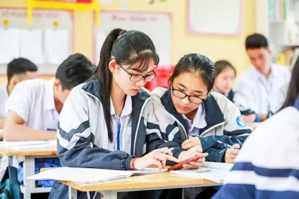 Học Bổ Túc có tương lai không? Cân Nhắc Ưu, Nhược Điểm Trước Khi Quyết Định