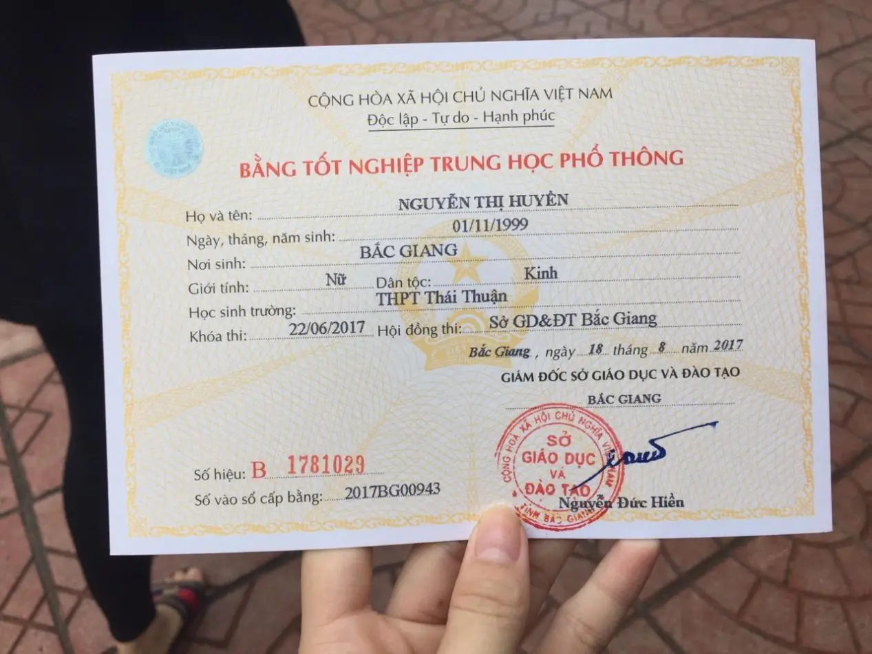 Thi rớt tốt nghiệp THPT có bằng cấp 3 không? Quy định mới nhất