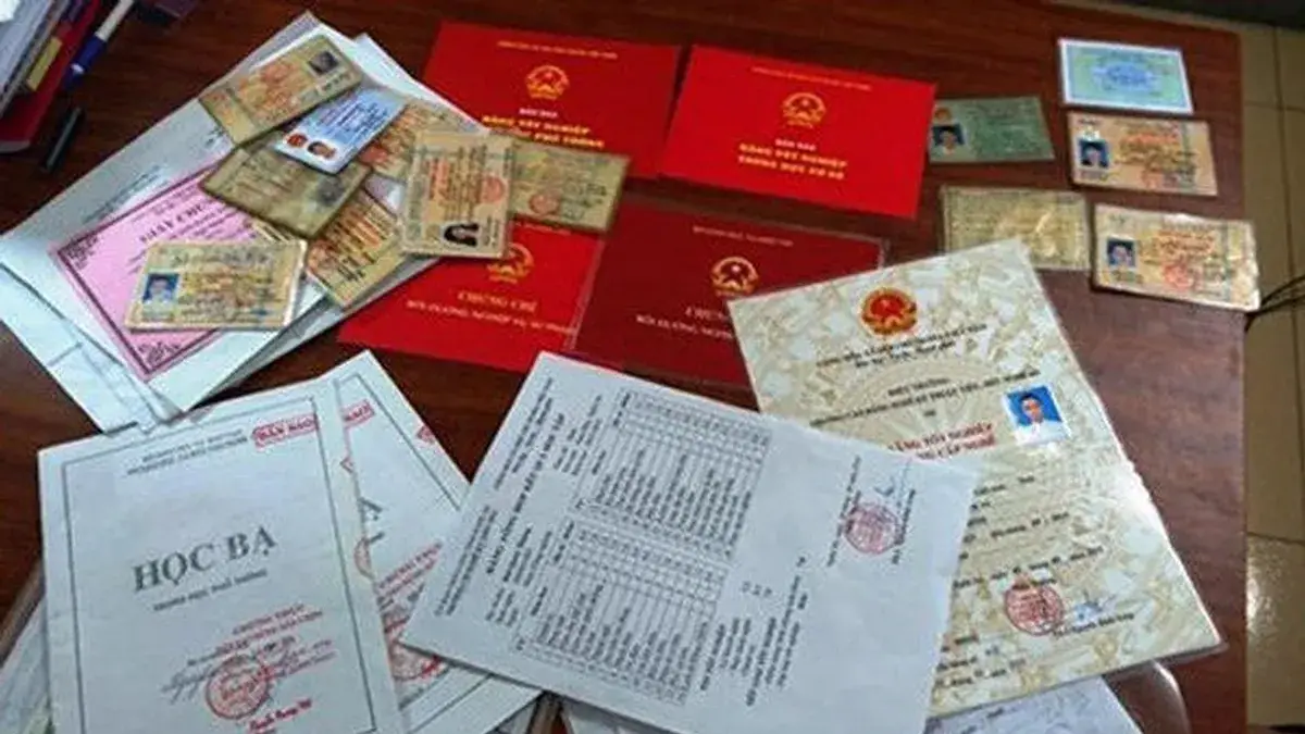 Làm Bằng Giả Bảo Hành 35 Năm Uy Tín Hàng Đầu - Làm Bằng VIP