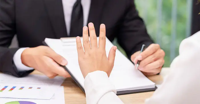 Nhà tuyển dụng phát hiện bằng giả - Tiêu chí lựa chọn cơ sở làm bằng thật uy tín