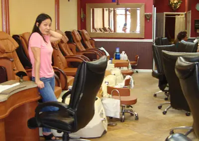 Làm nail ở Mỹ Lương giá bao nhiêu? Bảng giá chi tiết và so sánh