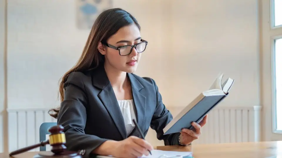 Ngành phù hợp với nữ - Khám phá những lựa chọn lý tưởng